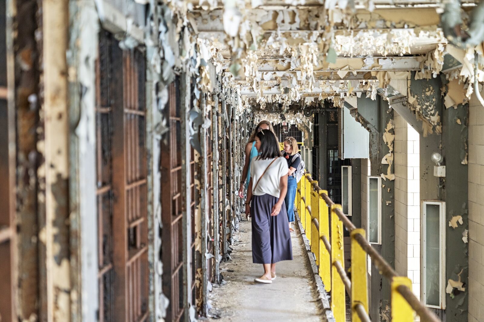 route 66 chicago to illinois road trip - old joliet prison