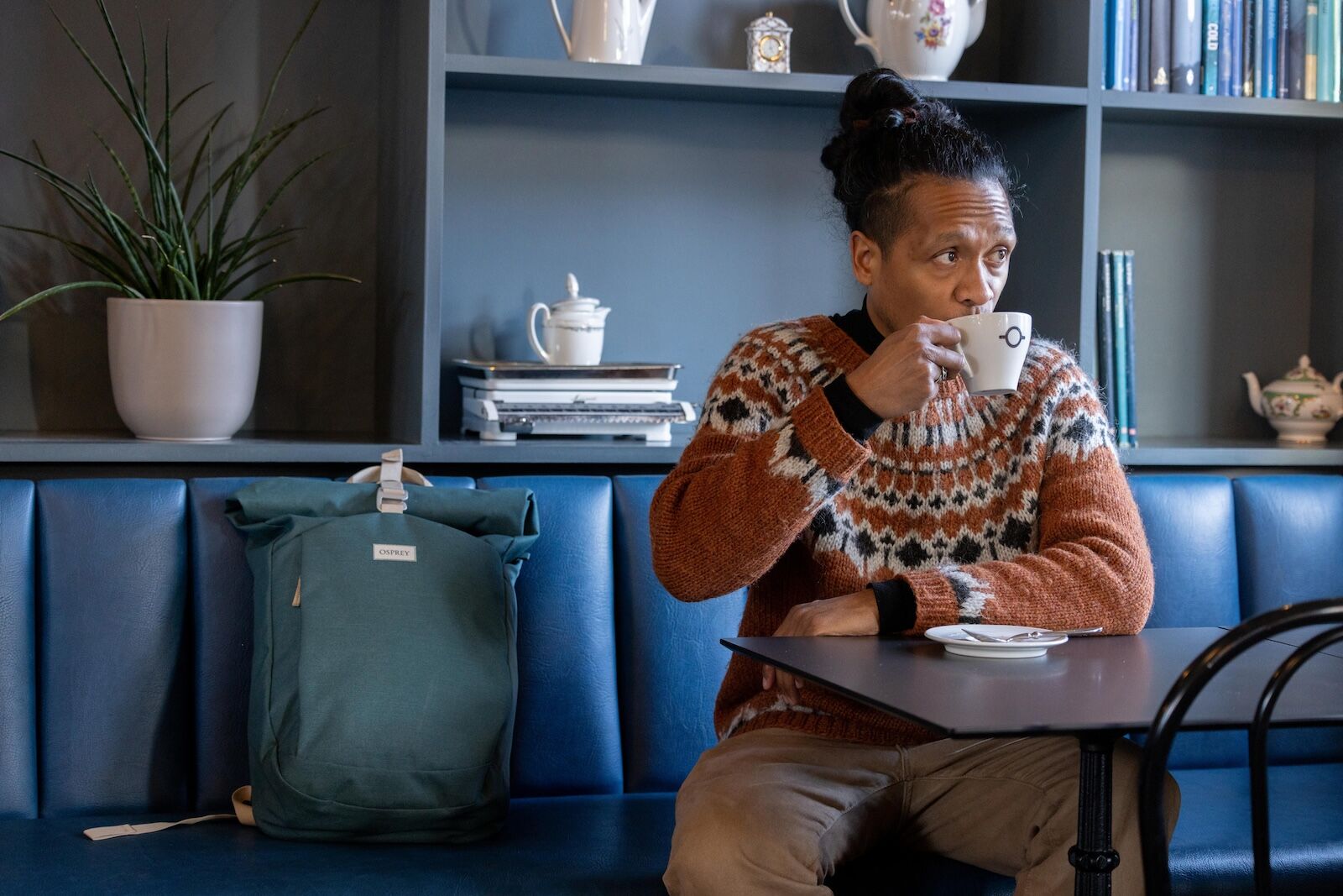 monos metro backpack alternative