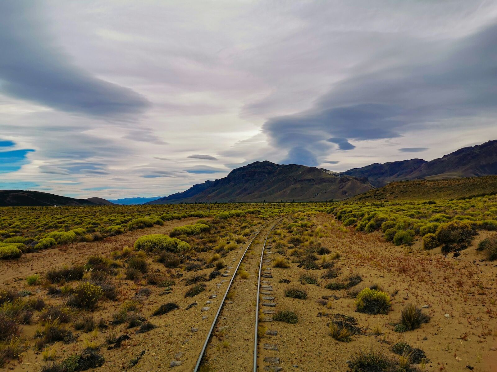 luxury travel andbeyond - train tracks in argentina