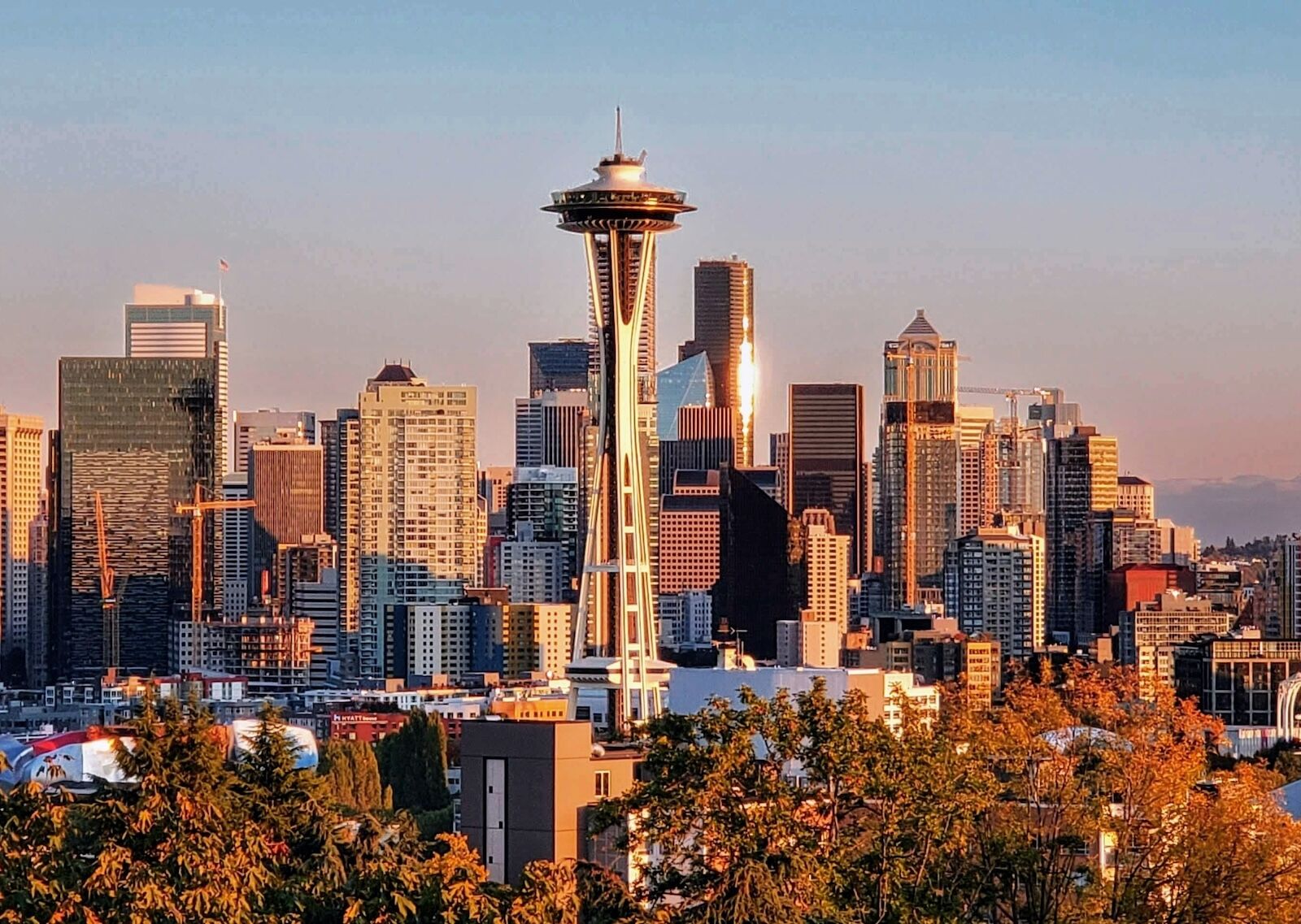 seattle skyline with space needle