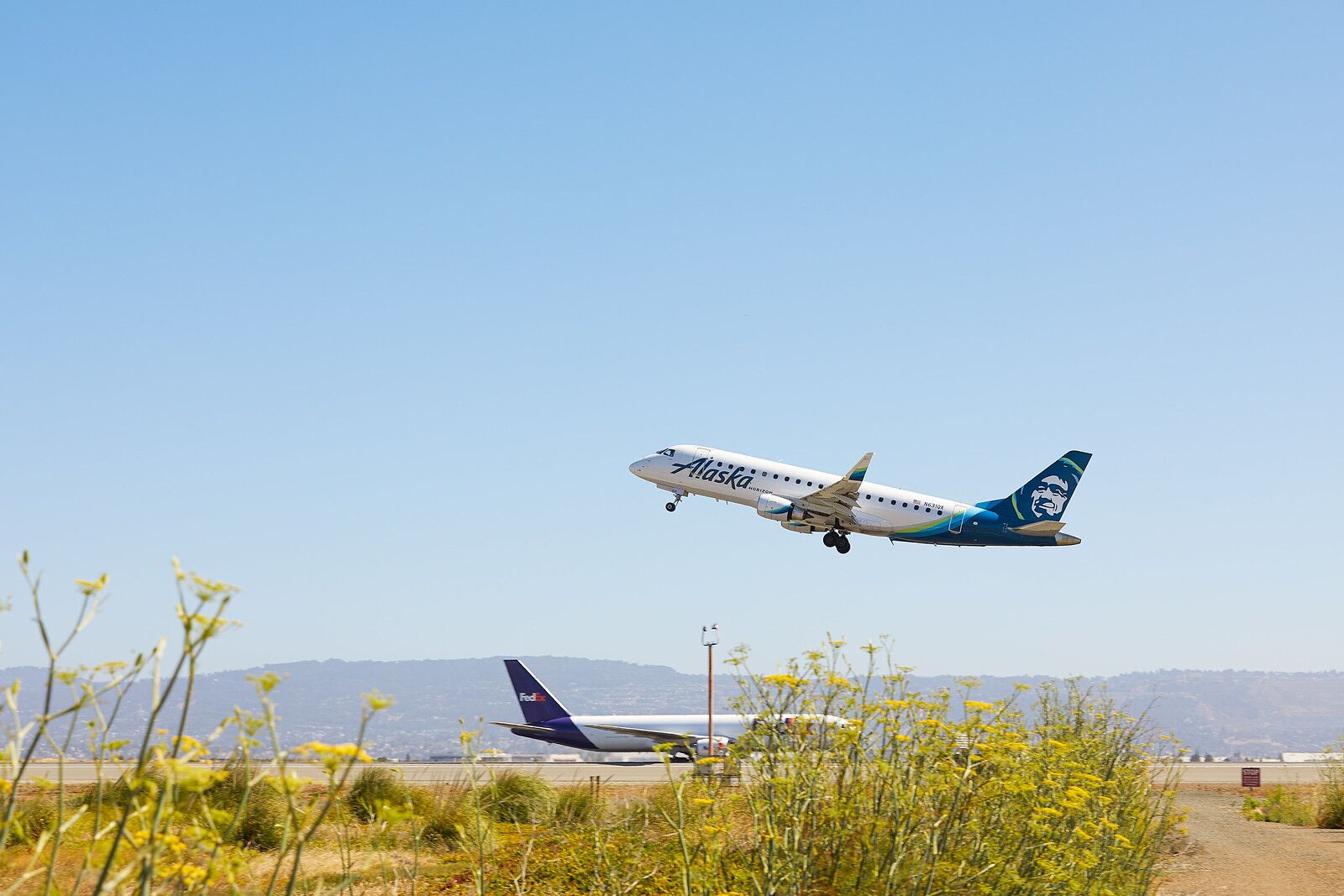 airport hot spots  FAA - planes on runway in oakland