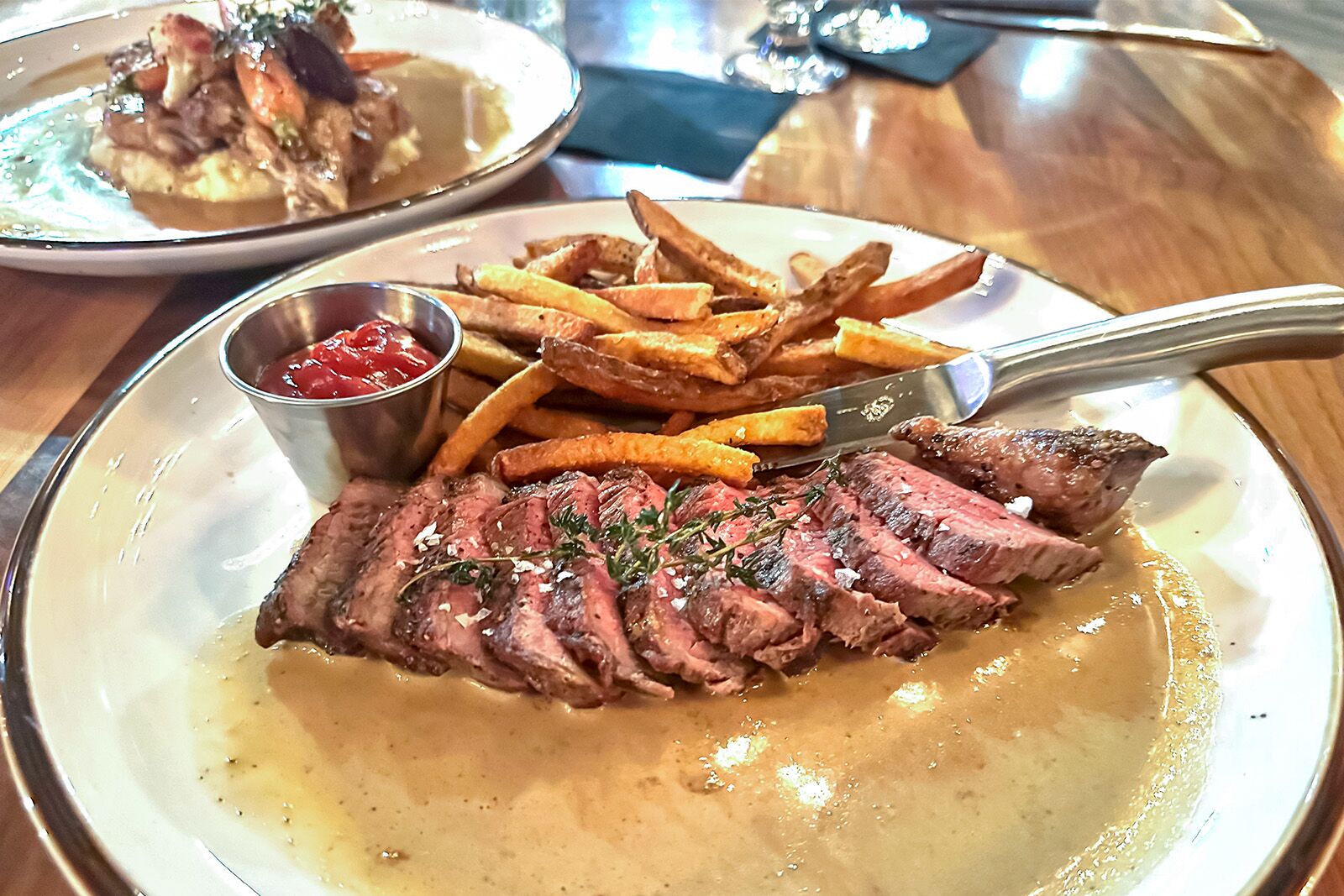 The Dagny Hotel’s Les Clefs D’Or Concierge Gives Guests an Exclusive Window Into Boston’s Culinary Scene