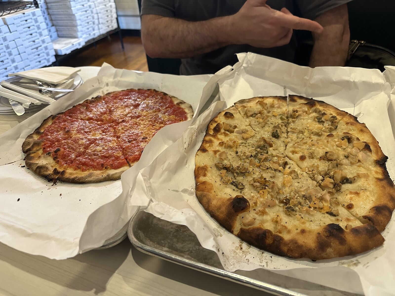 new haven pizza tour - clam pie