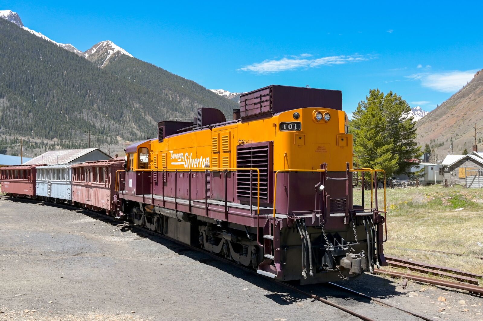 flag stop train service  -silverton diesel train