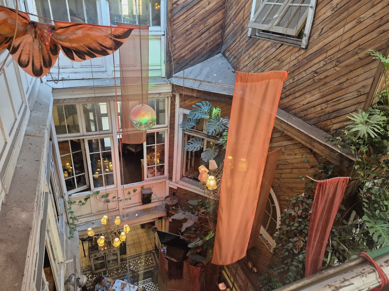 Espacio Gárgola restaurant in barrio yungay
