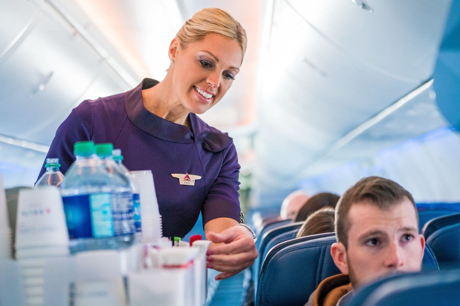 TravelWireDaily — Delta Is Cutting Food and Drink Service on Hundreds of Flights
