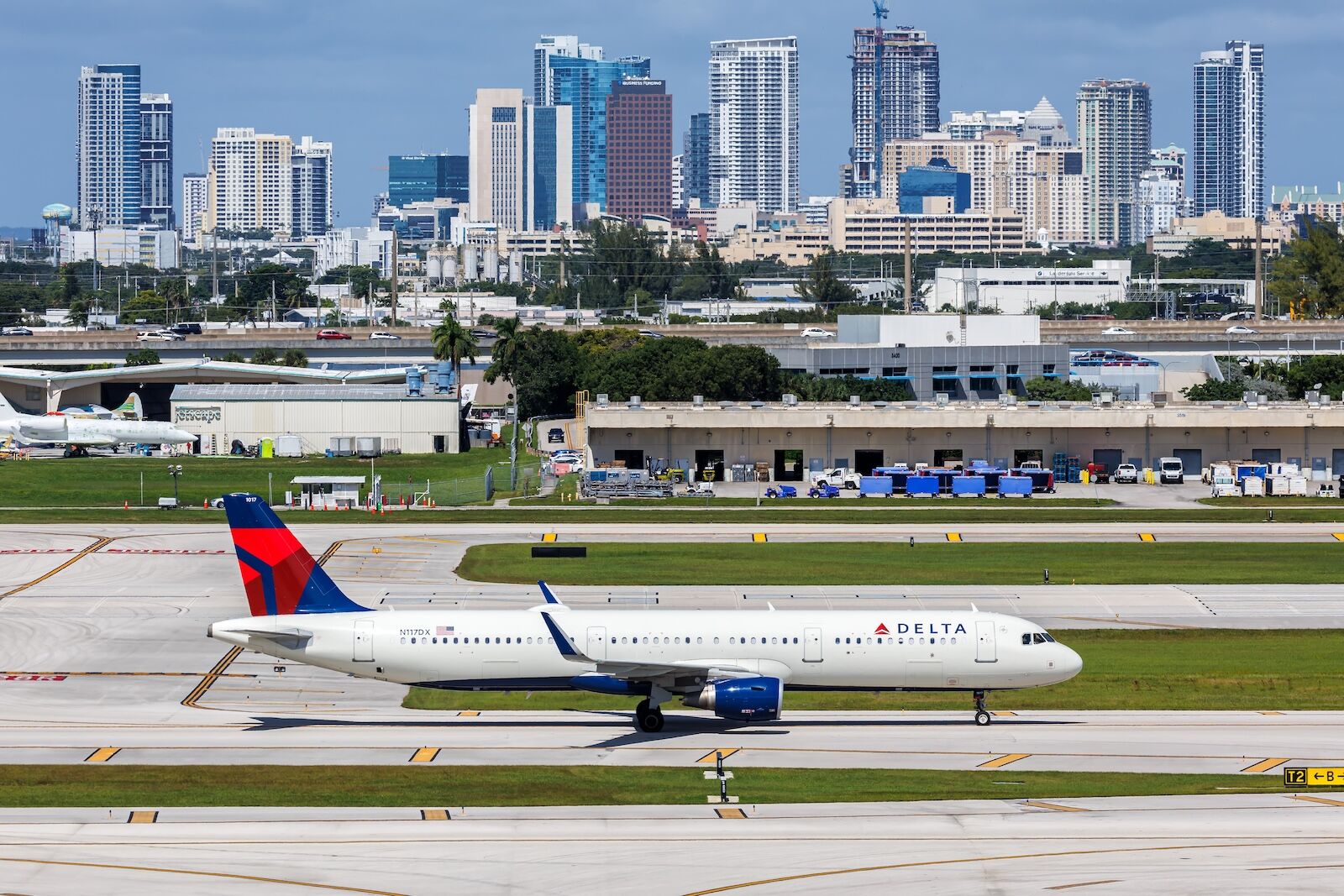 Airbnb, Delta Expand SkyMiles Partnership to Experiences and Services