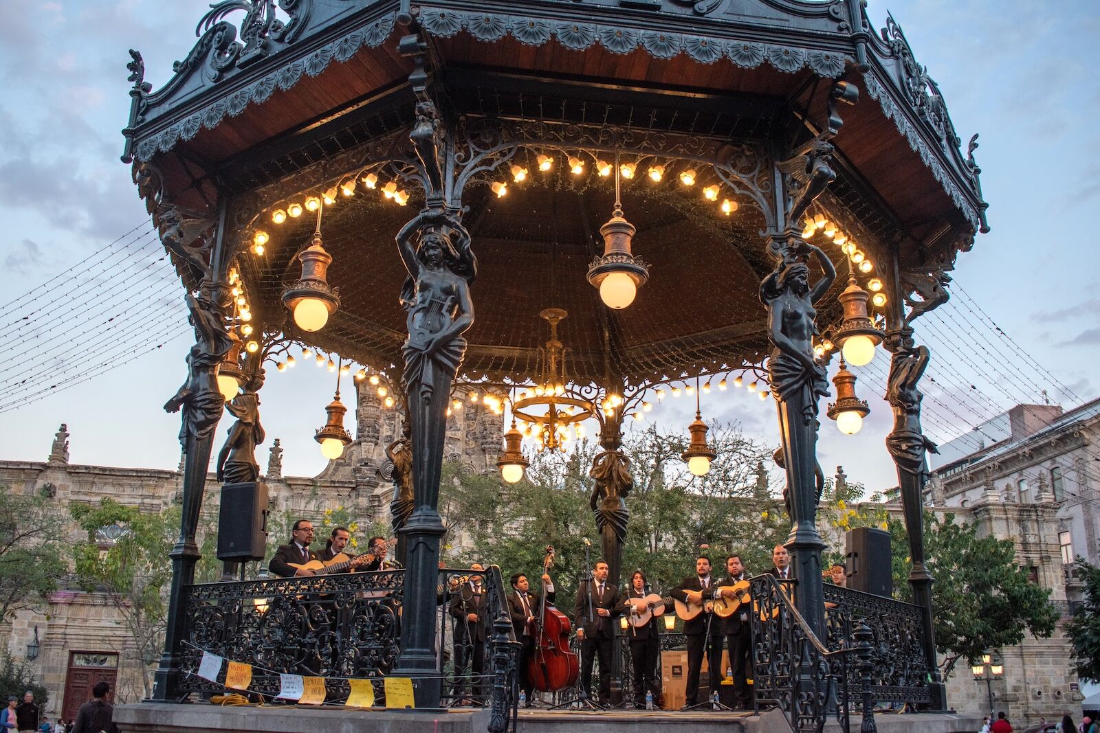 mariachi in guadalajara