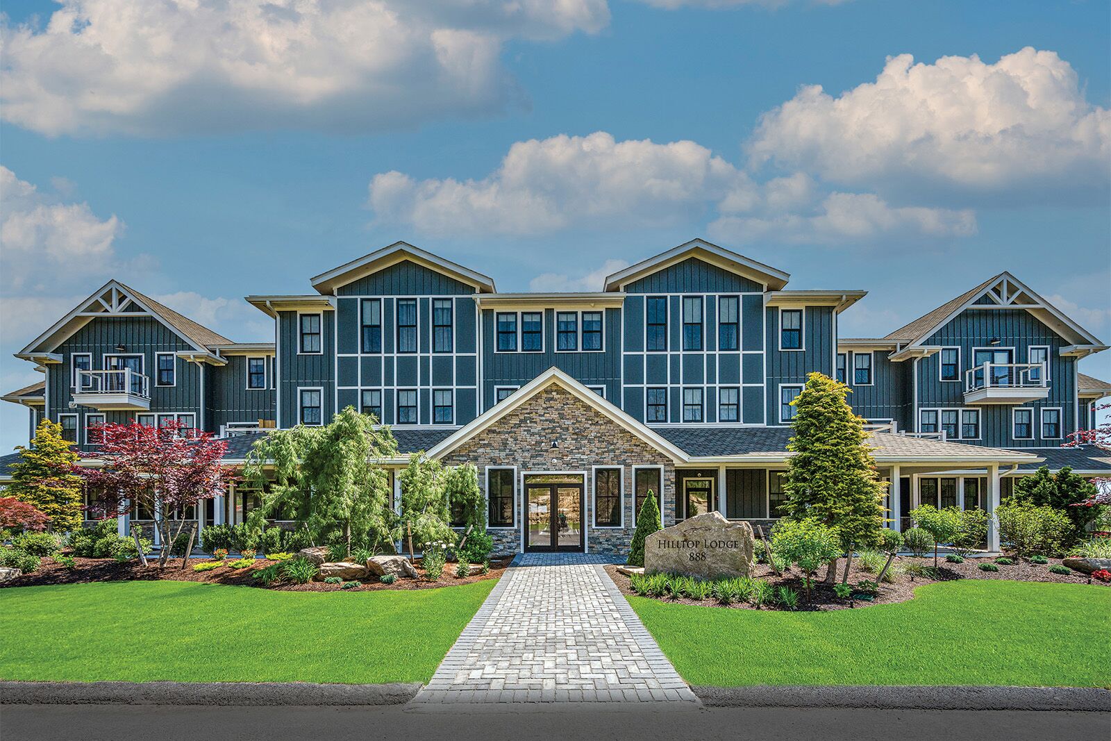 TravelWireDaily — Inside the Rhode Island Resort With 3,500 Acres, Bentley Off-Roading, and Its Very Own Bourbon