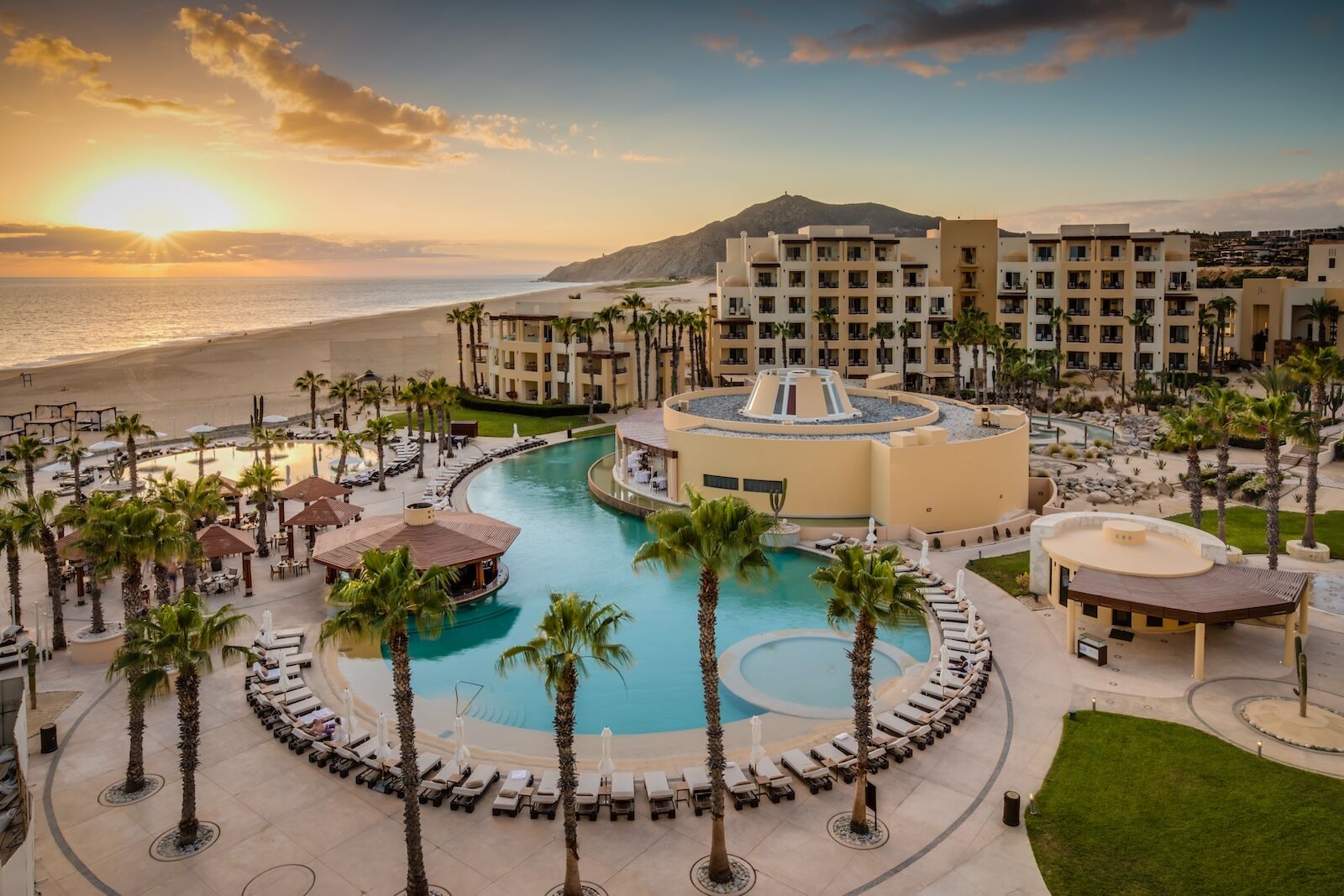 This Resort Proves a Softer Side of Cabo Exists on the Pacific Coast