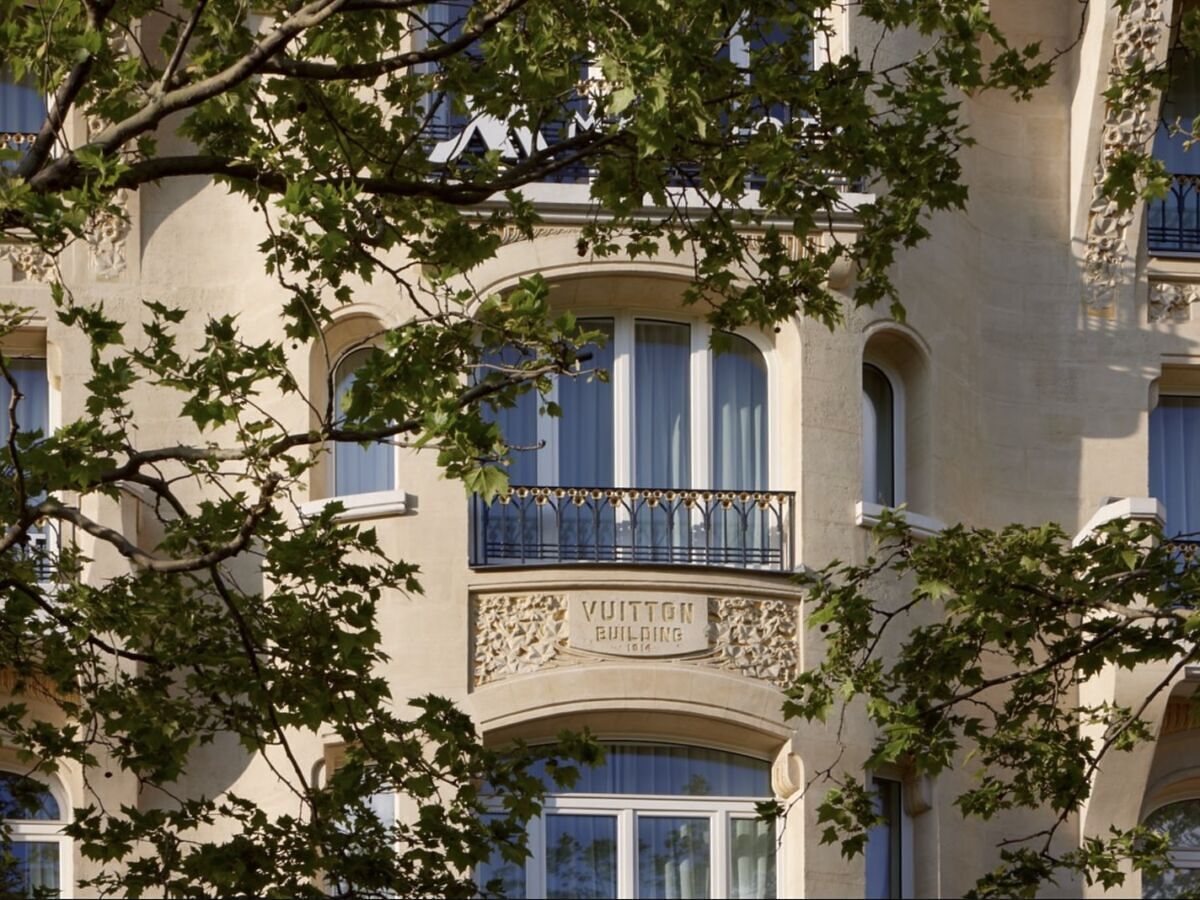 In Paris, a 5-Star Hotel Holds a Hidden Fashion History