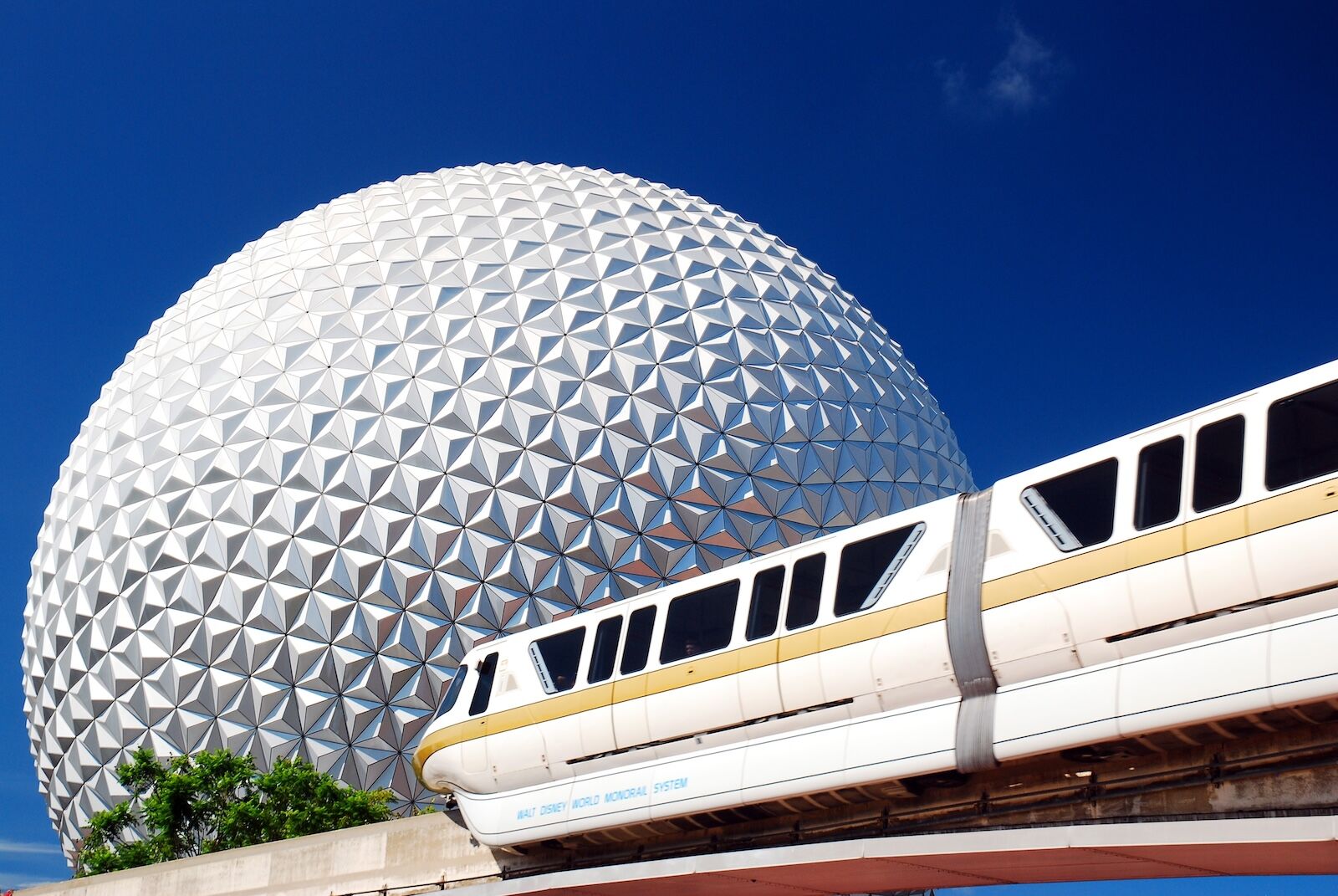TravelWireDaily — The New Case for Epcot: Disney’s Vision of the Future Is More Necessary Than Ever