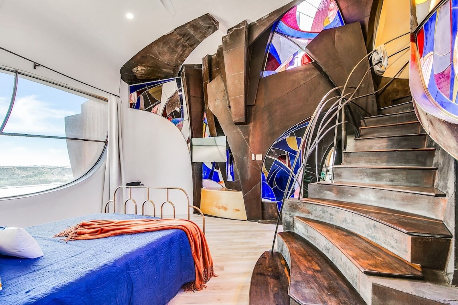interior of robert bruno steel house