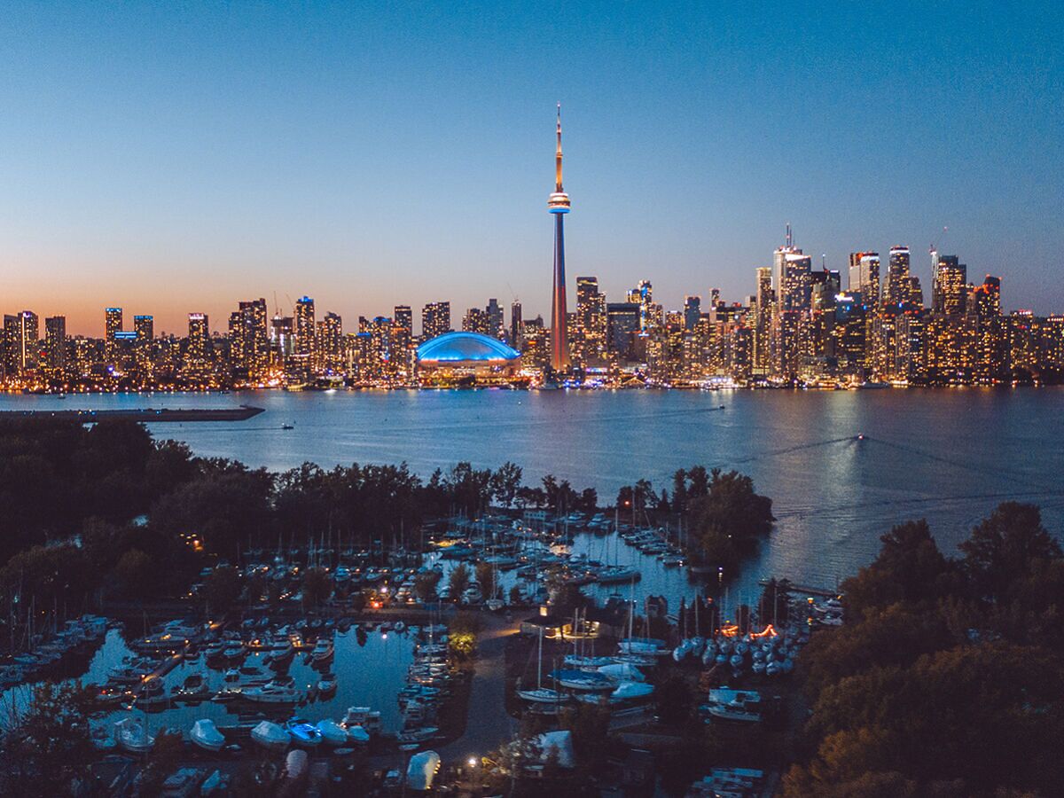 Toronto Neighborhoods: A Guide to Canada’s Biggest City