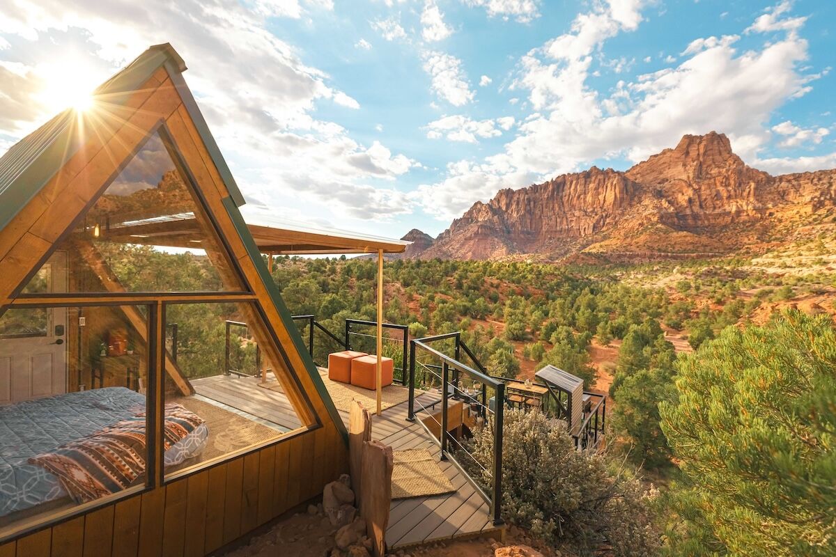 Moderní A-Frame chata na hranici Zionu: Nejchcenější ubytování Utahu na Airbnb