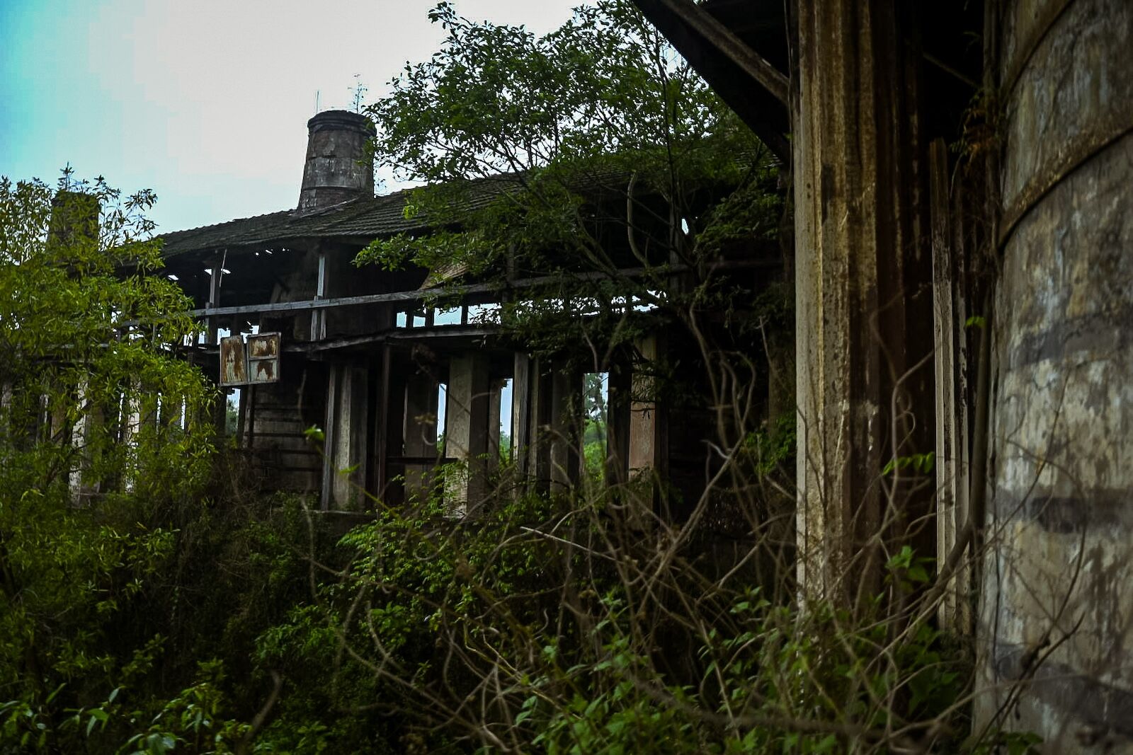 hue abandoned places - cement factory hallway