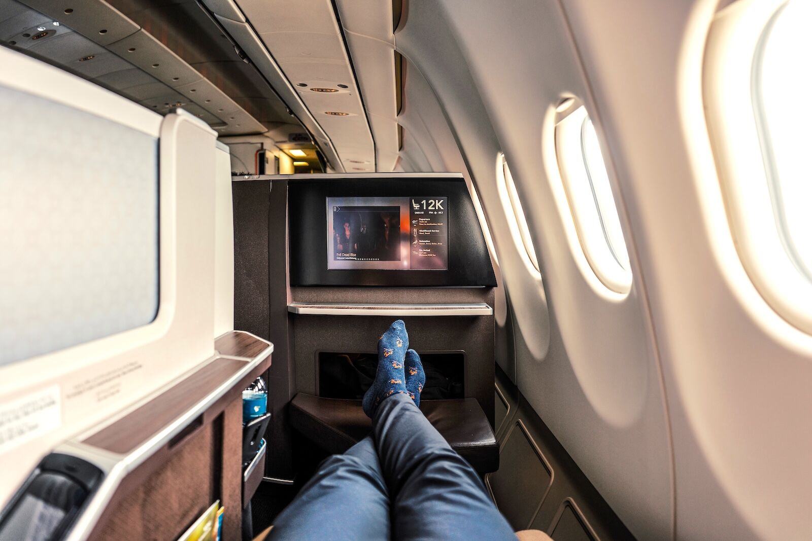 TravelWireDaily — Travel Rewards Are Getting Worse. Here’s the Airline Miles Strategy I Use Instead.