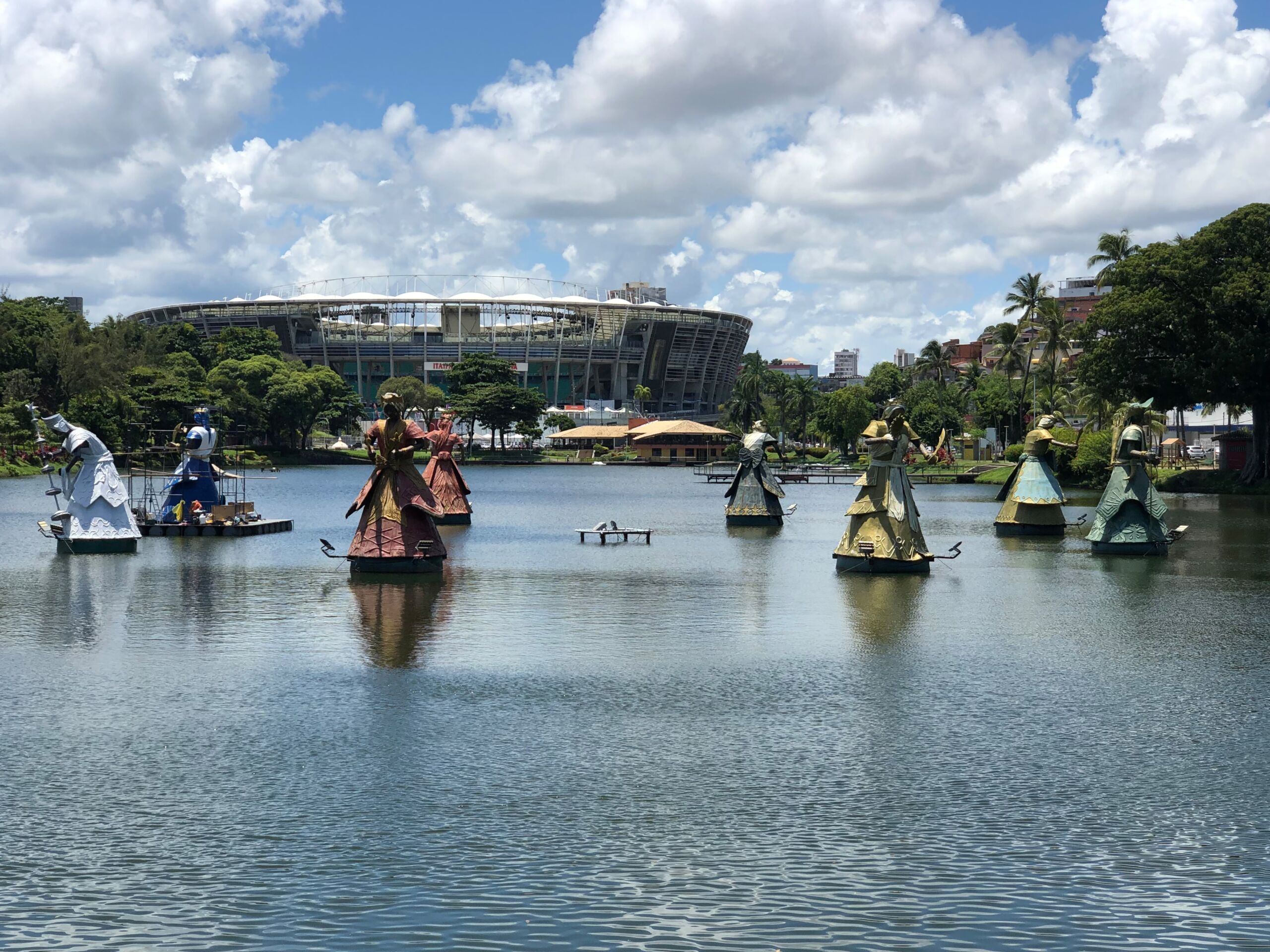 Tatti Moreno sculpted the eight orix&aacute;s in the lagoon in 1998. Four more line the banks.