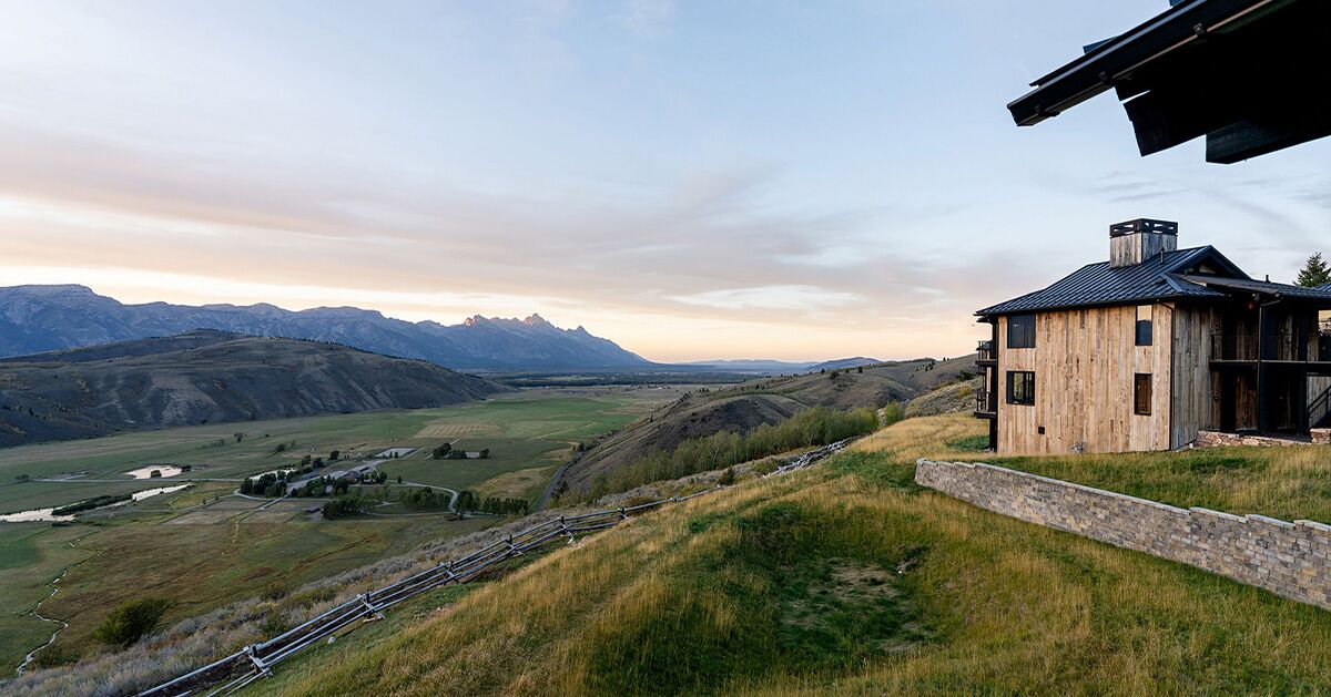 This Hotel Is 30 Minutes From Grand Teton National Park, but the Views Put You Right In It