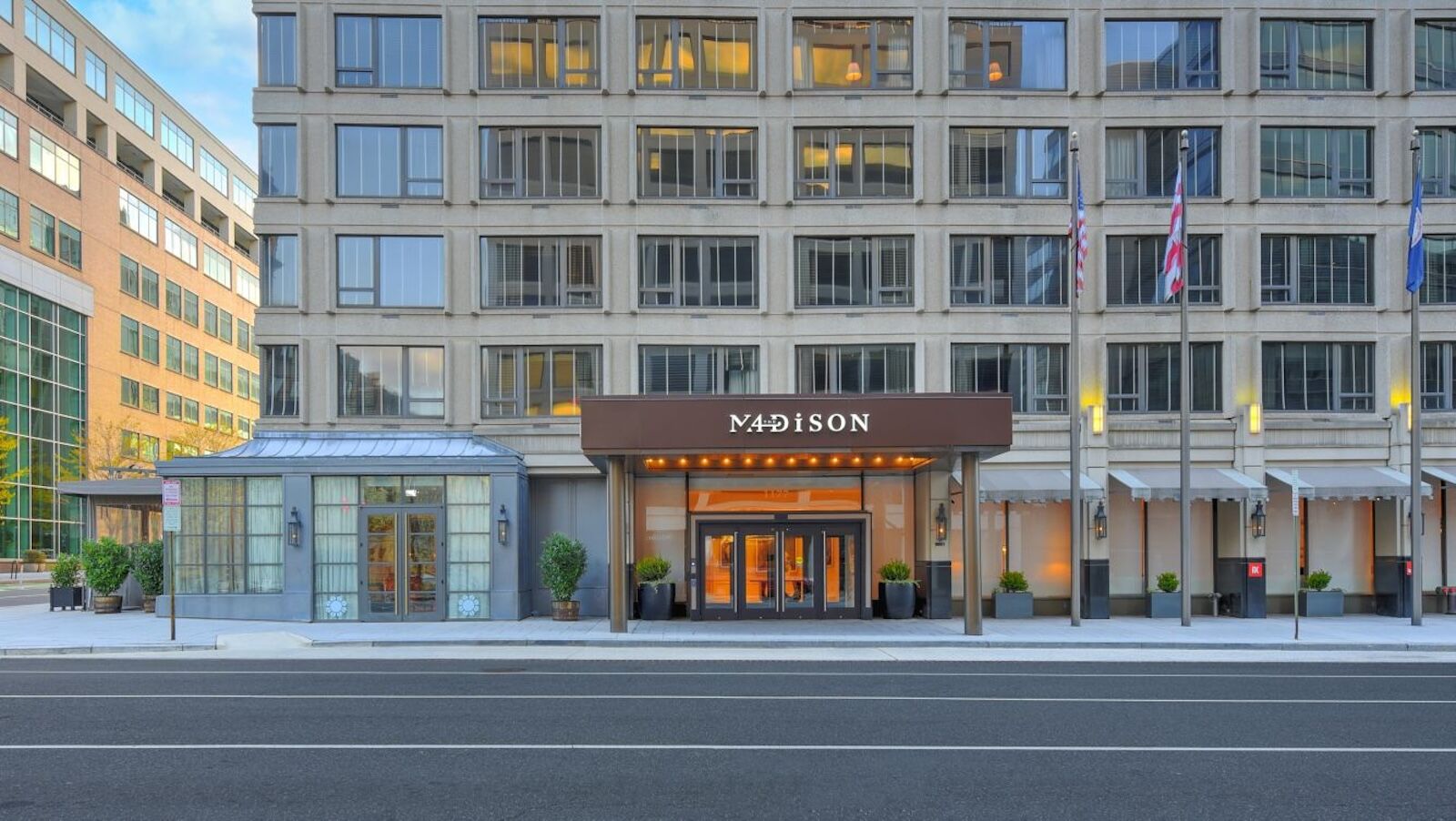 exterior of le meridien DC