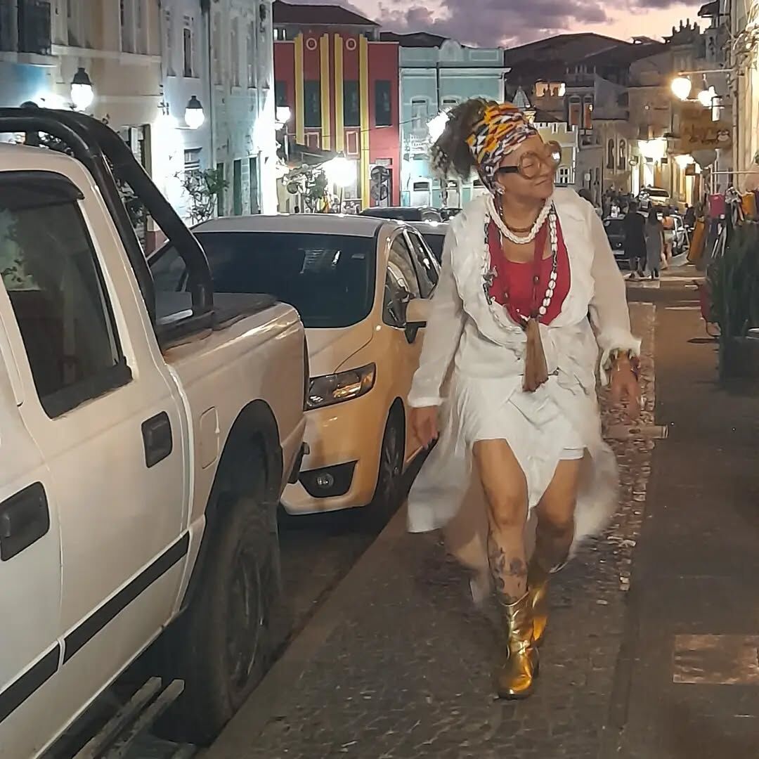 Tekka Candeias guides travelers through Salvador and seems to know everyone.