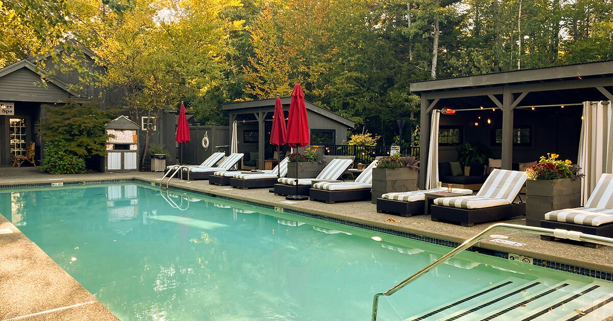Catch This Woodsy Maine Resort’s Golden Weeks Before It Closes for the Winter