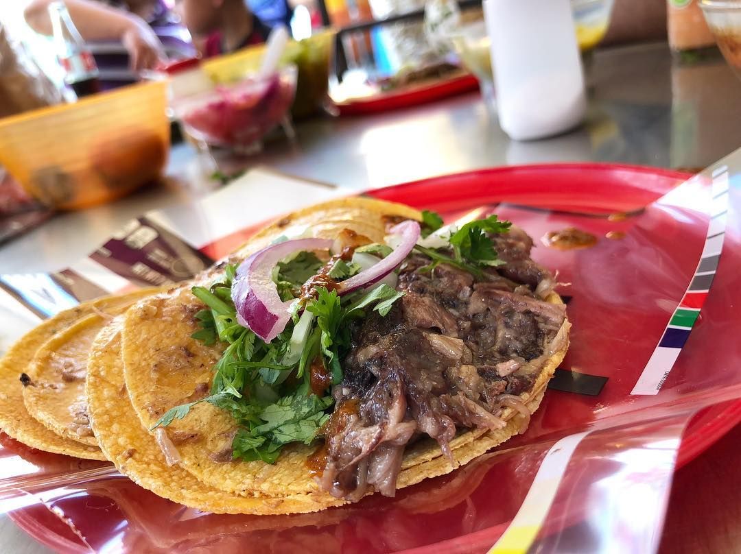 Deliciosa recorrida gastronómica a pie: la comida callejera de Monterrey