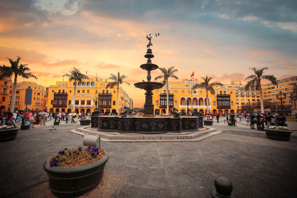 Lima ciudad de reyes sobrenombres de ciudades