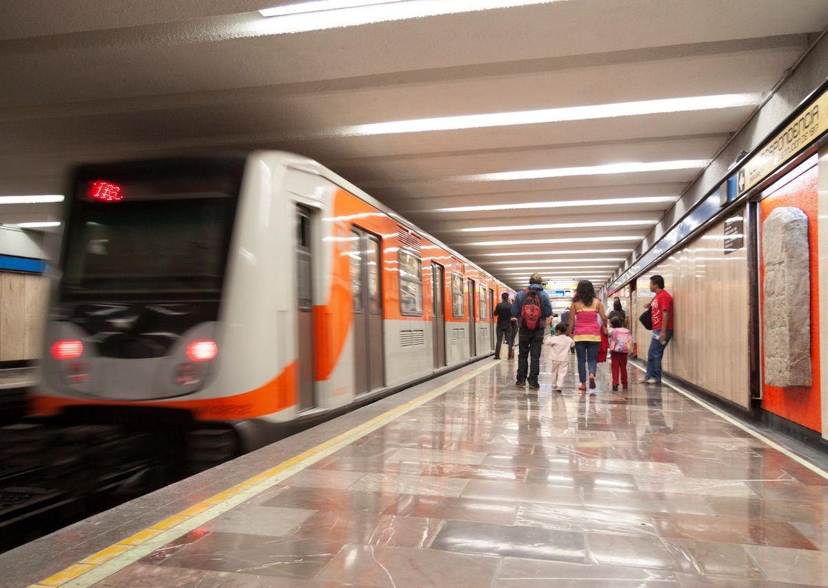Señales de que eres un experto del Metro de la CDMX - Matador Español